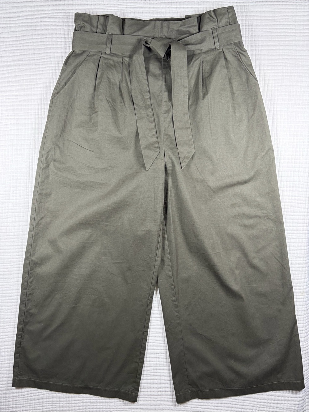 Soprano Olive Green Paperbag Waist Culottes Cropped Wide Leg 100% Cotton Sz M